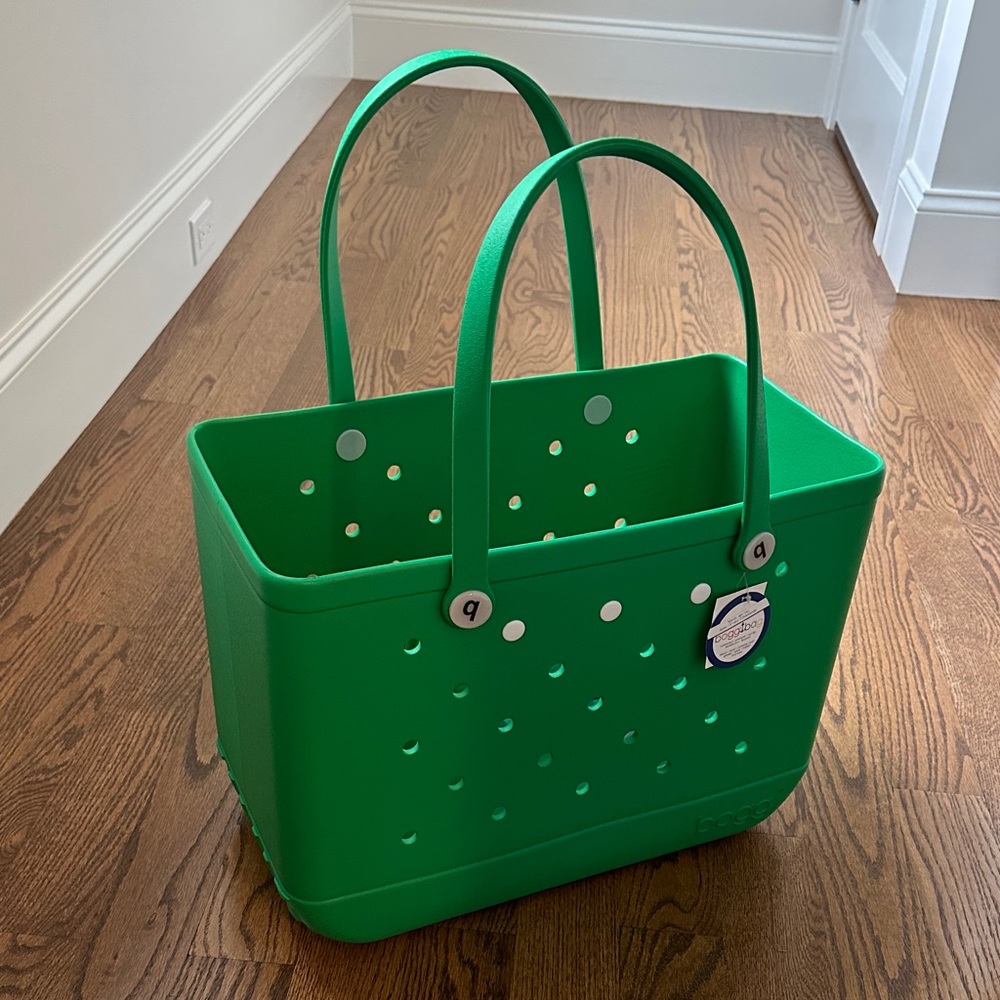 Bog Bag Large Tote – Green – Brand New with Tags